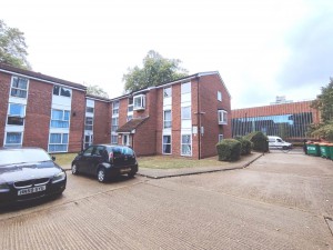2 bedroom Flat for sale in London