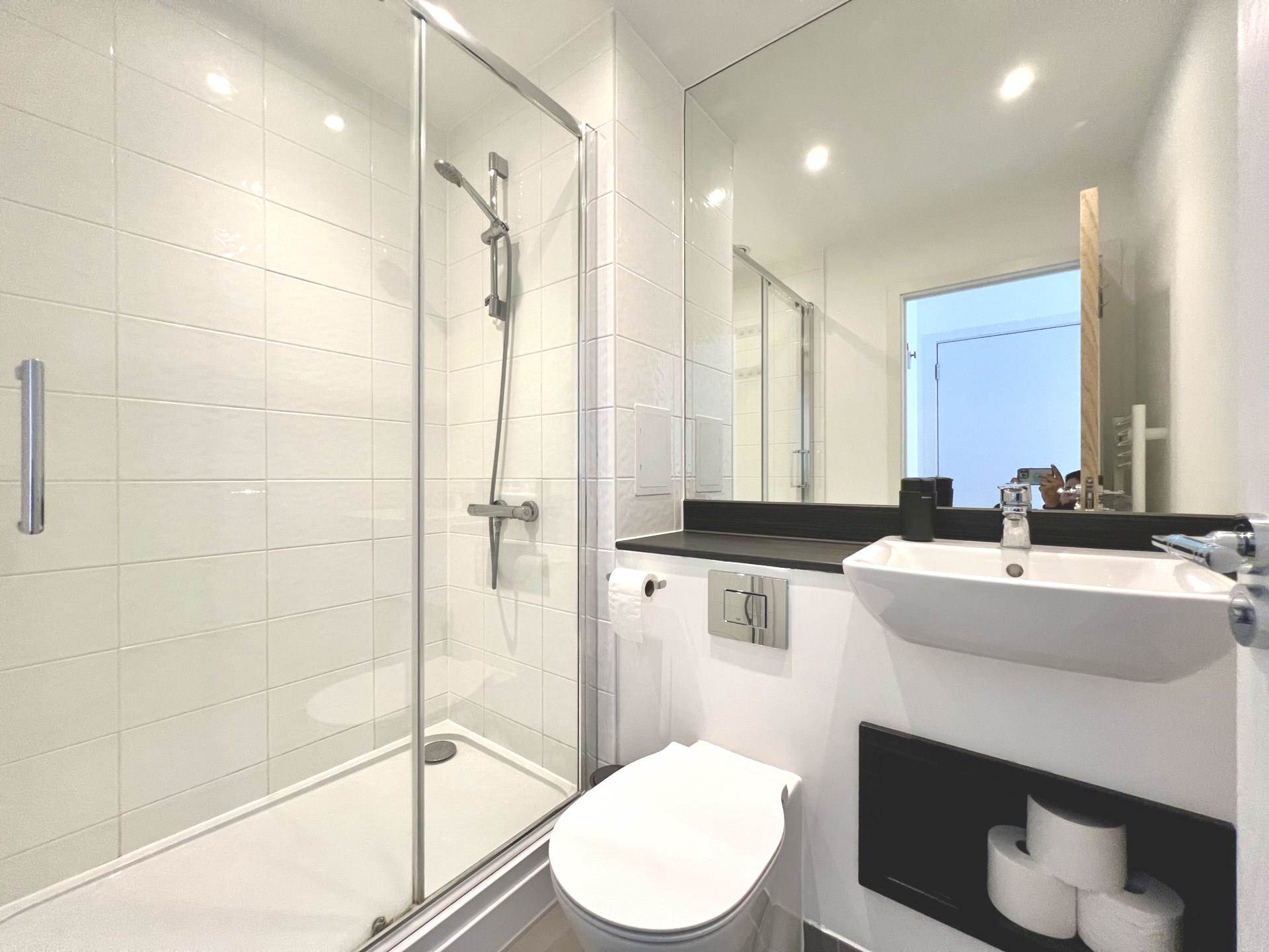 Additional Property Image 3 bedroom Flat for sale in London 10