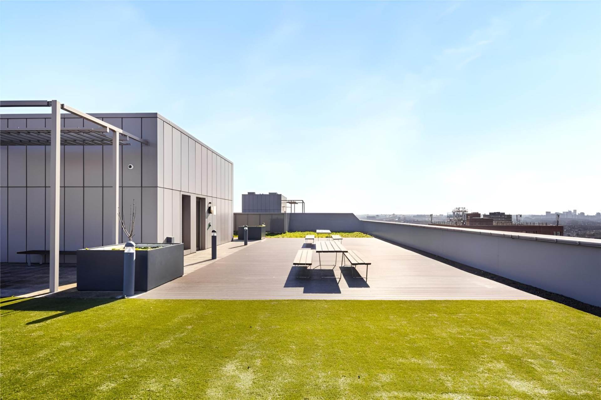 Additional Property Image 3 bedroom Flat for sale in London 22