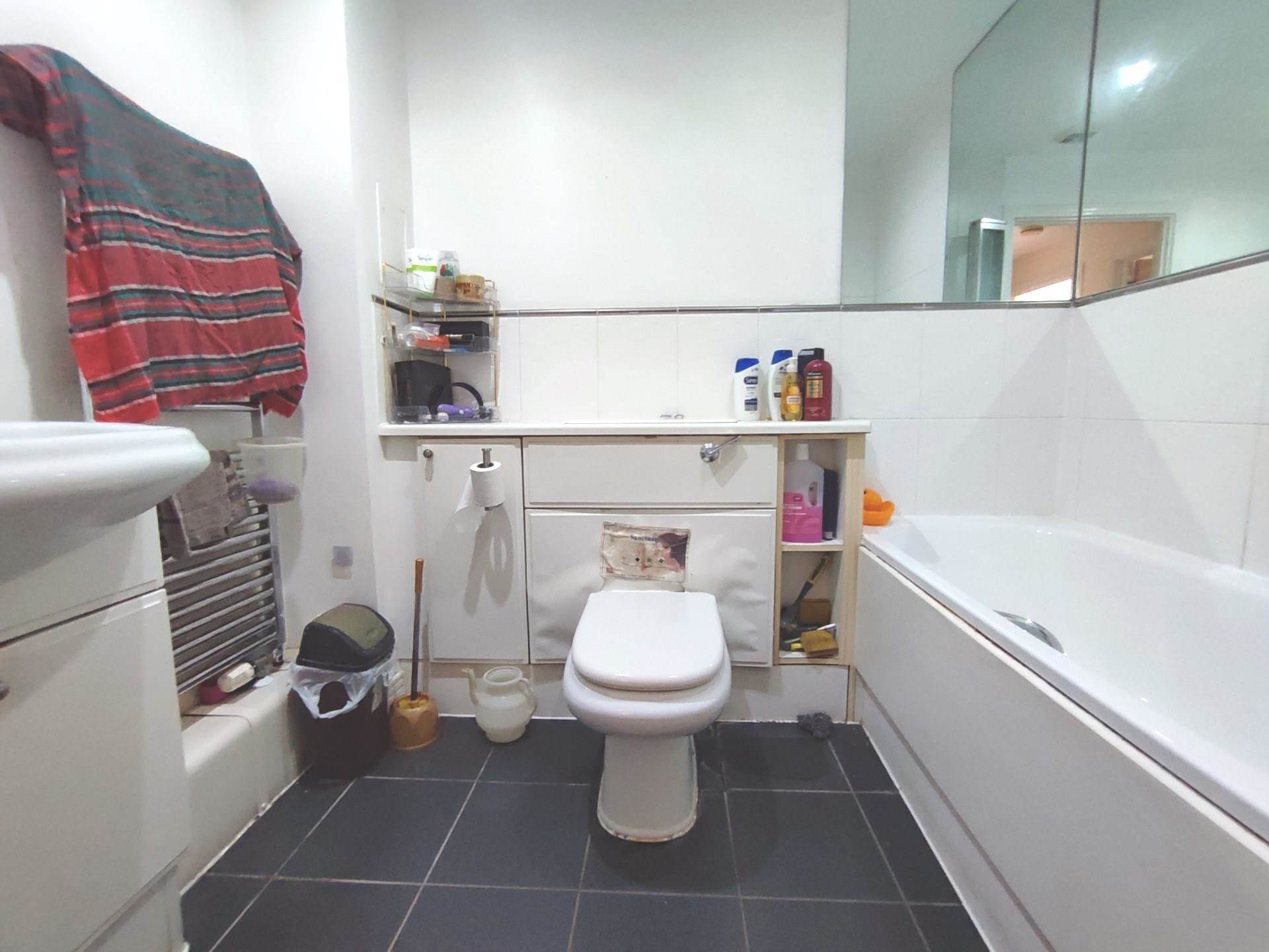 Additional Property Image 1 bedroom Flat for sale in London 7