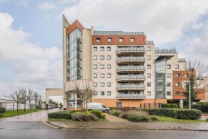 1 bedroom Flat for sale in London