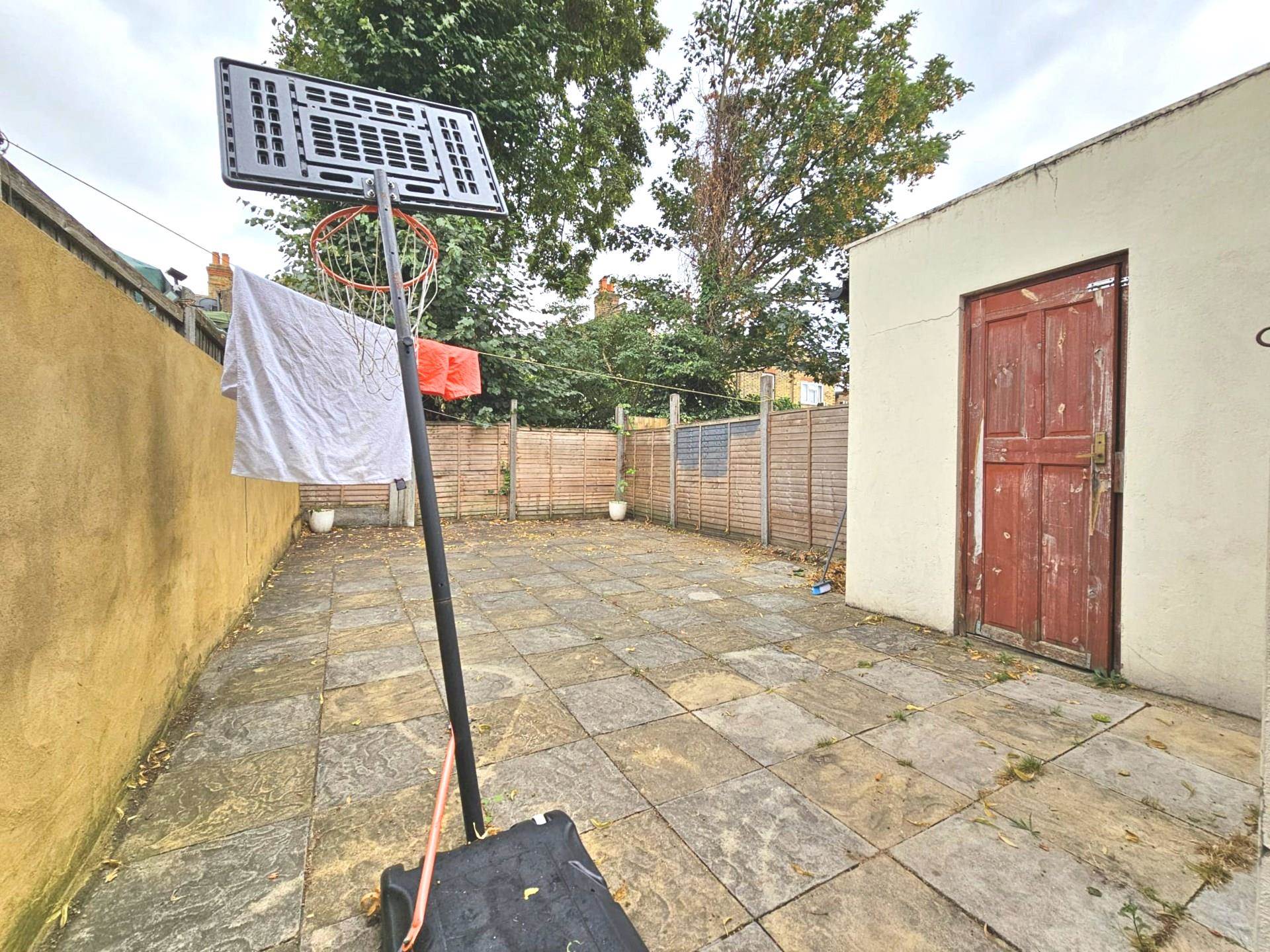 Additional Property Image 3 bedroom Terraced to rent in London 10