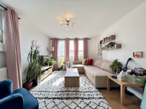 2 bedroom Flat for sale in London
