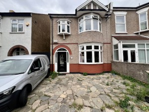 4 bedroom Semi Detached for sale in London