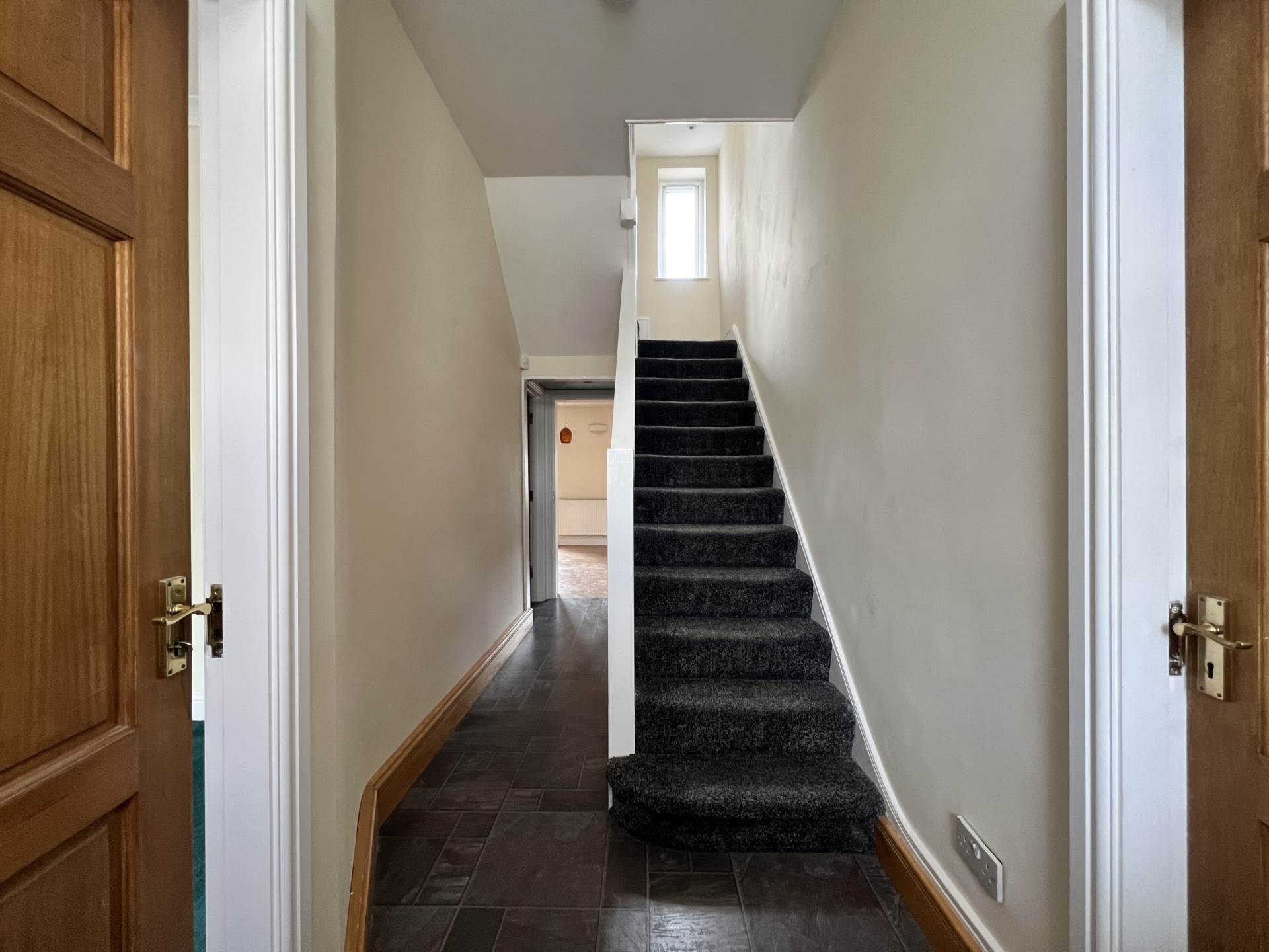 Additional Property Image 5 bedroom End of Terrace for sale in Ilford 2