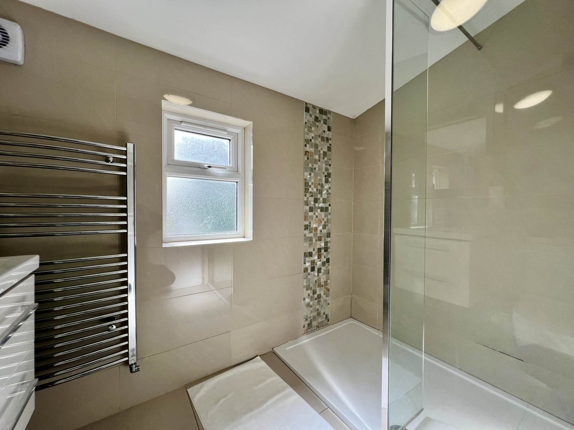 Additional Property Image 5 bedroom End of Terrace for sale in Ilford 16