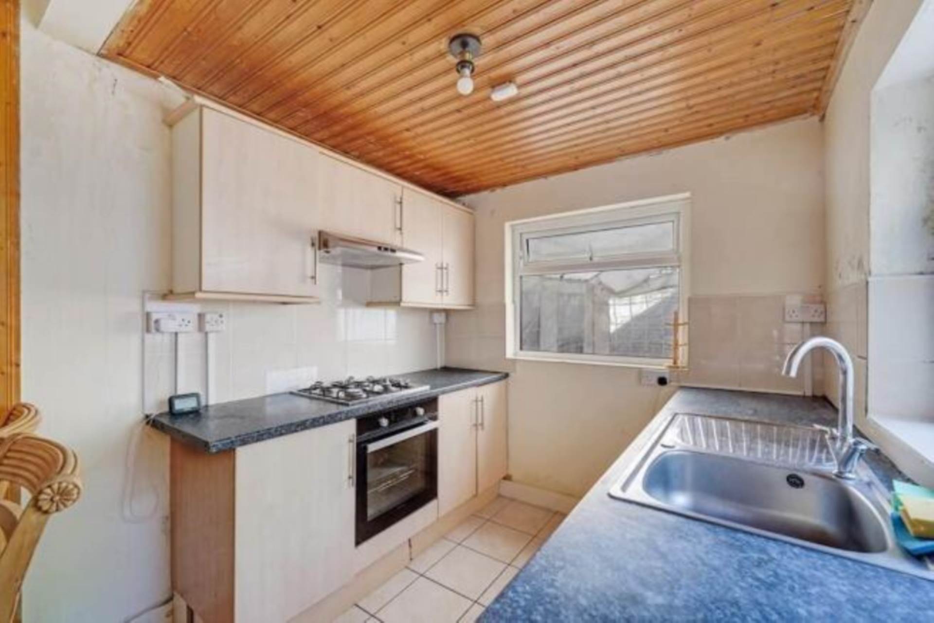 Additional Property Image 3 bedroom Terraced for sale in London 9