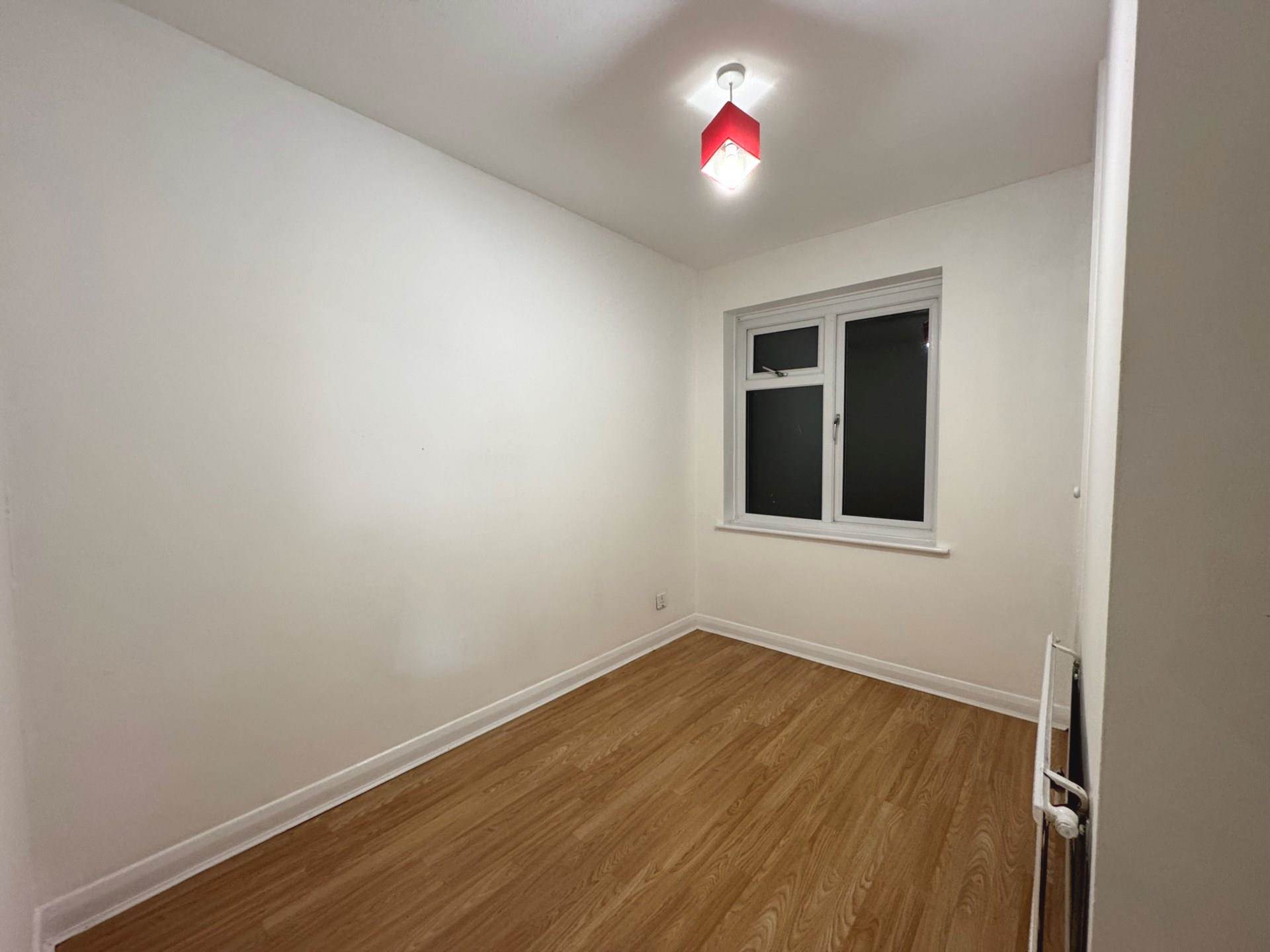 Additional Property Image 4 bedroom Terraced to rent in Rainham 9