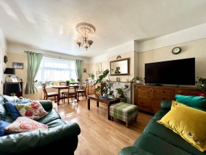 2 bedroom Terraced for sale in London