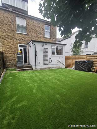Additional Property Image 3 bedroom Flat for sale in Watford 13