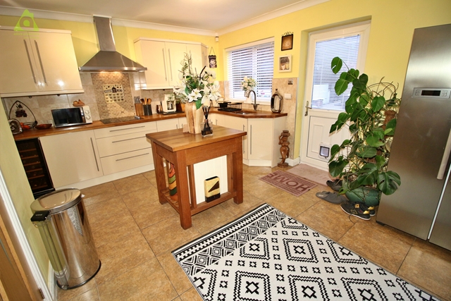 Additional Property Image 4 bedroom Bungalow for sale in Hindley 17
