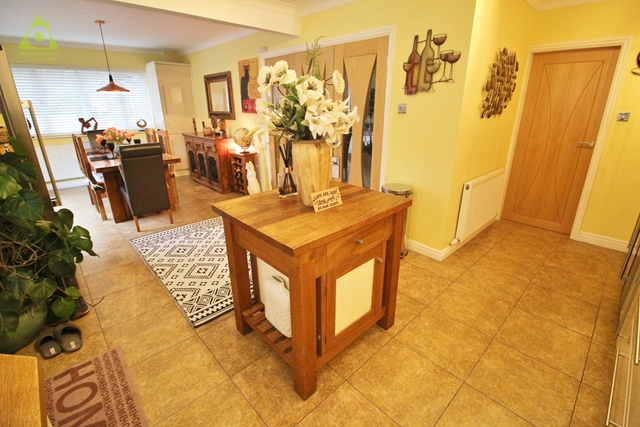 Additional Property Image 4 bedroom Bungalow for sale in Hindley 18