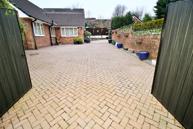 Additional Property Image 4 bedroom Bungalow for sale in Hindley 7