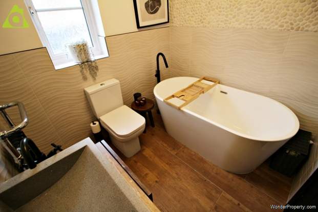Additional Property Image 4 bedroom Detached for sale in Westhoughton 8