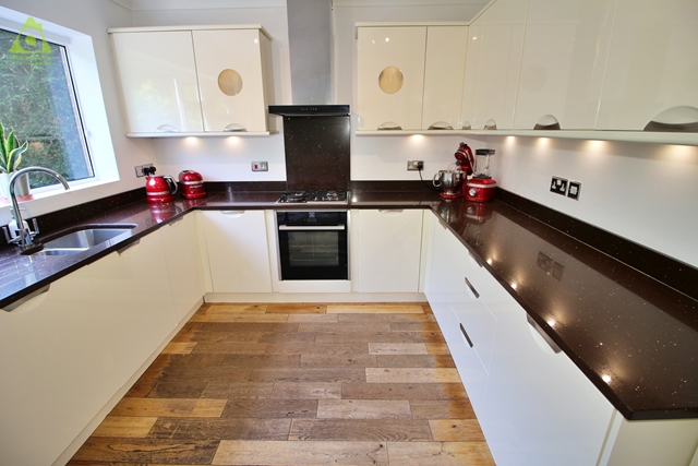 Additional Property Image 4 bedroom Detached for sale in Lostock 14