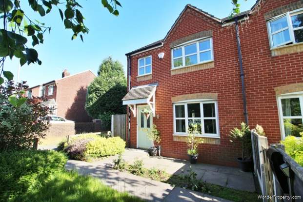 3 bedroom Semi Detached for sale in Westhoughton