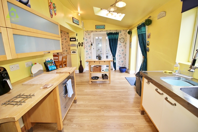 Additional Property Image 5 bedroom Detached for sale in Westhoughton 8