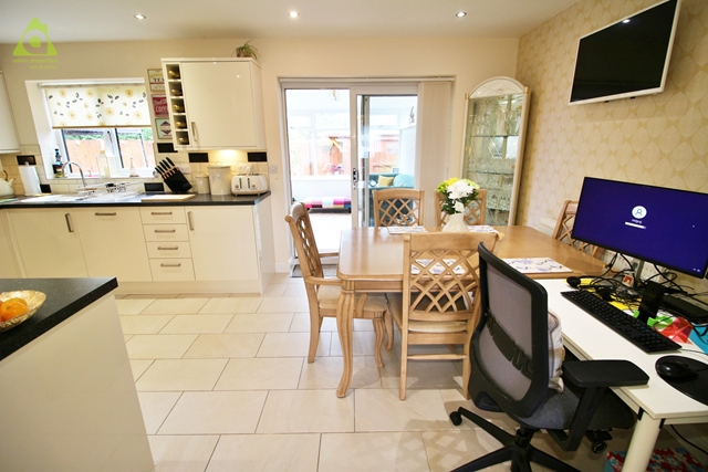 Additional Property Image 4 bedroom Detached for sale in Wigan 5