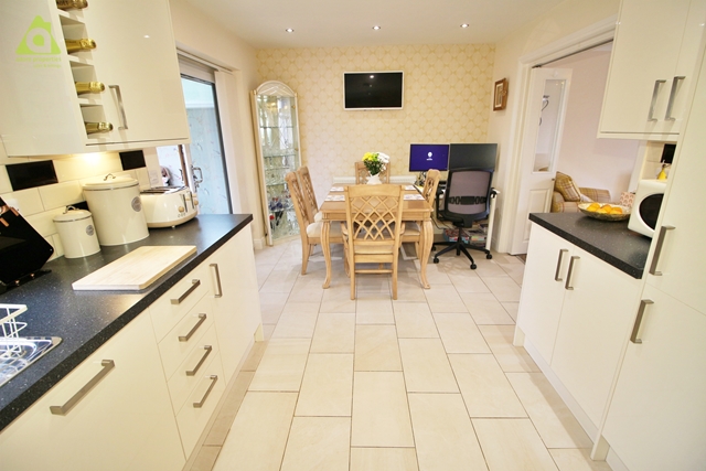 Additional Property Image 4 bedroom Detached for sale in Wigan 6