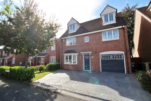 5 bedroom Detached for sale in Westhoughton