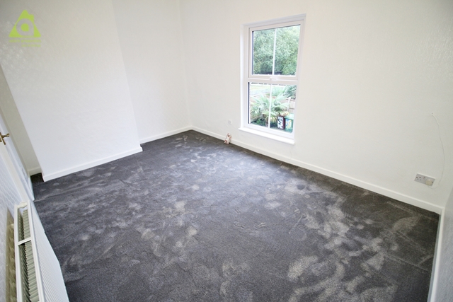 Additional Property Image 2 bedroom Cottage for sale in Westhoughton 9