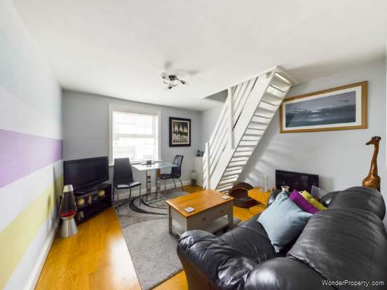 Additional Property Image 2 bedroom Flat for sale in Princes Risborough 3