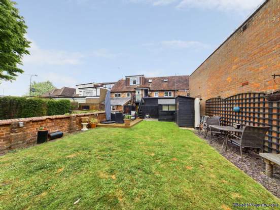 Additional Property Image 2 bedroom Flat for sale in Princes Risborough 7