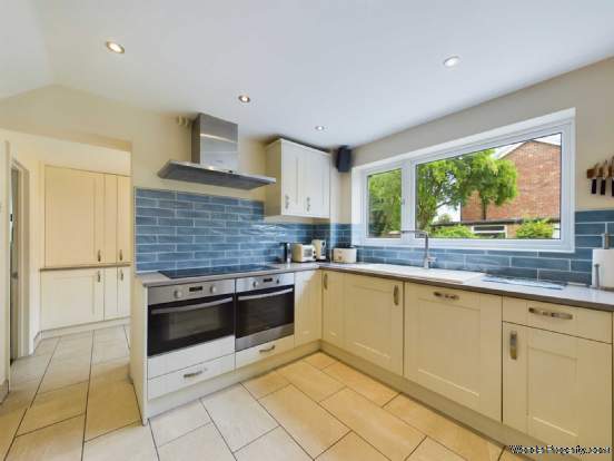 Additional Property Image 4 bedroom Detached for sale in Princes Risborough 9