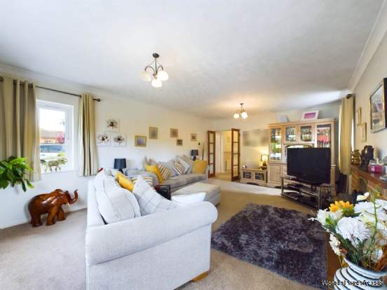 Additional Property Image 3 bedroom Detached Bungalow for sale in Princes Risborough 3