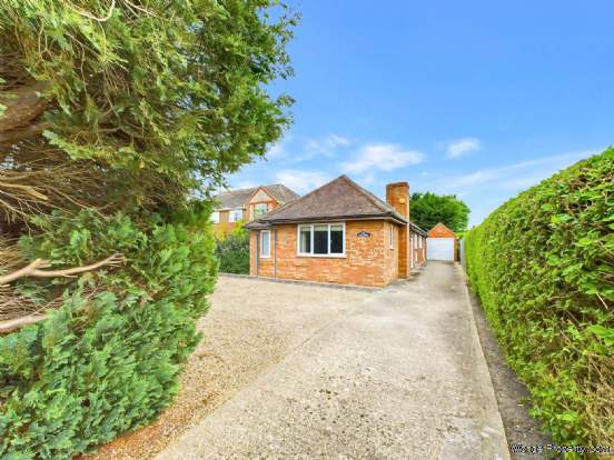 Additional Property Image 3 bedroom Detached Bungalow for sale in Princes Risborough 5