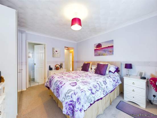 Additional Property Image 3 bedroom Detached Bungalow for sale in Princes Risborough 9