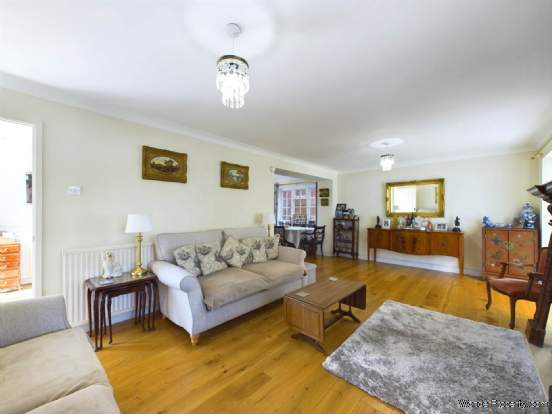 Additional Property Image 4 bedroom Detached for sale in Princes Risborough 9