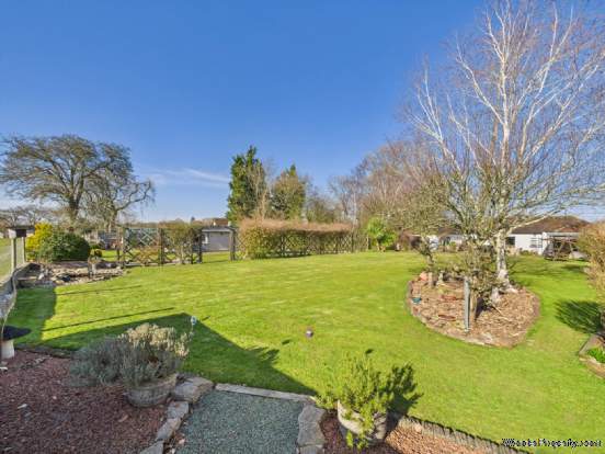 Additional Property Image 4 bedroom Detached for sale in High Wycombe 3