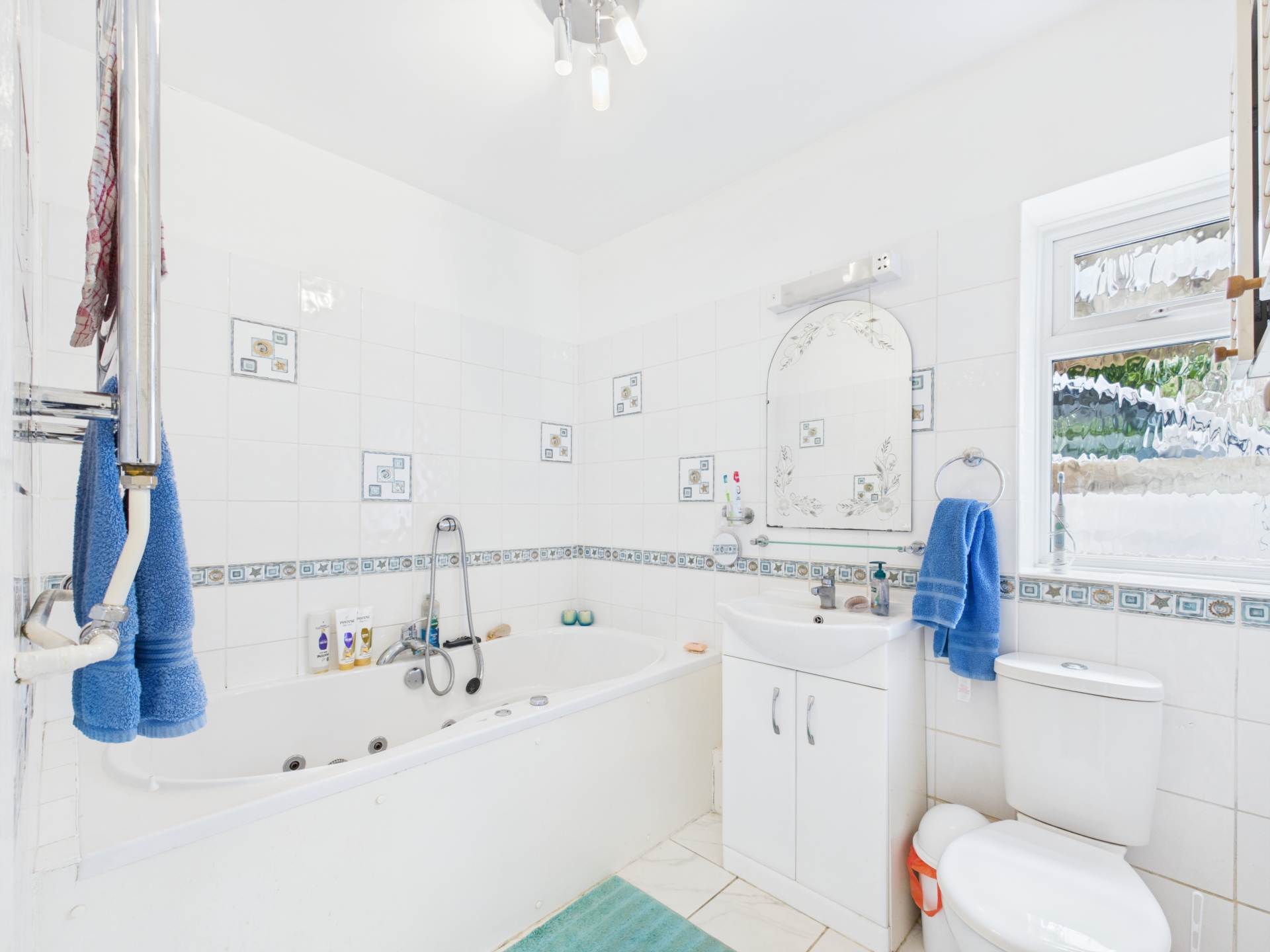 Additional Property Image 4 bedroom Semi Detached for sale in Princes Risborough 11