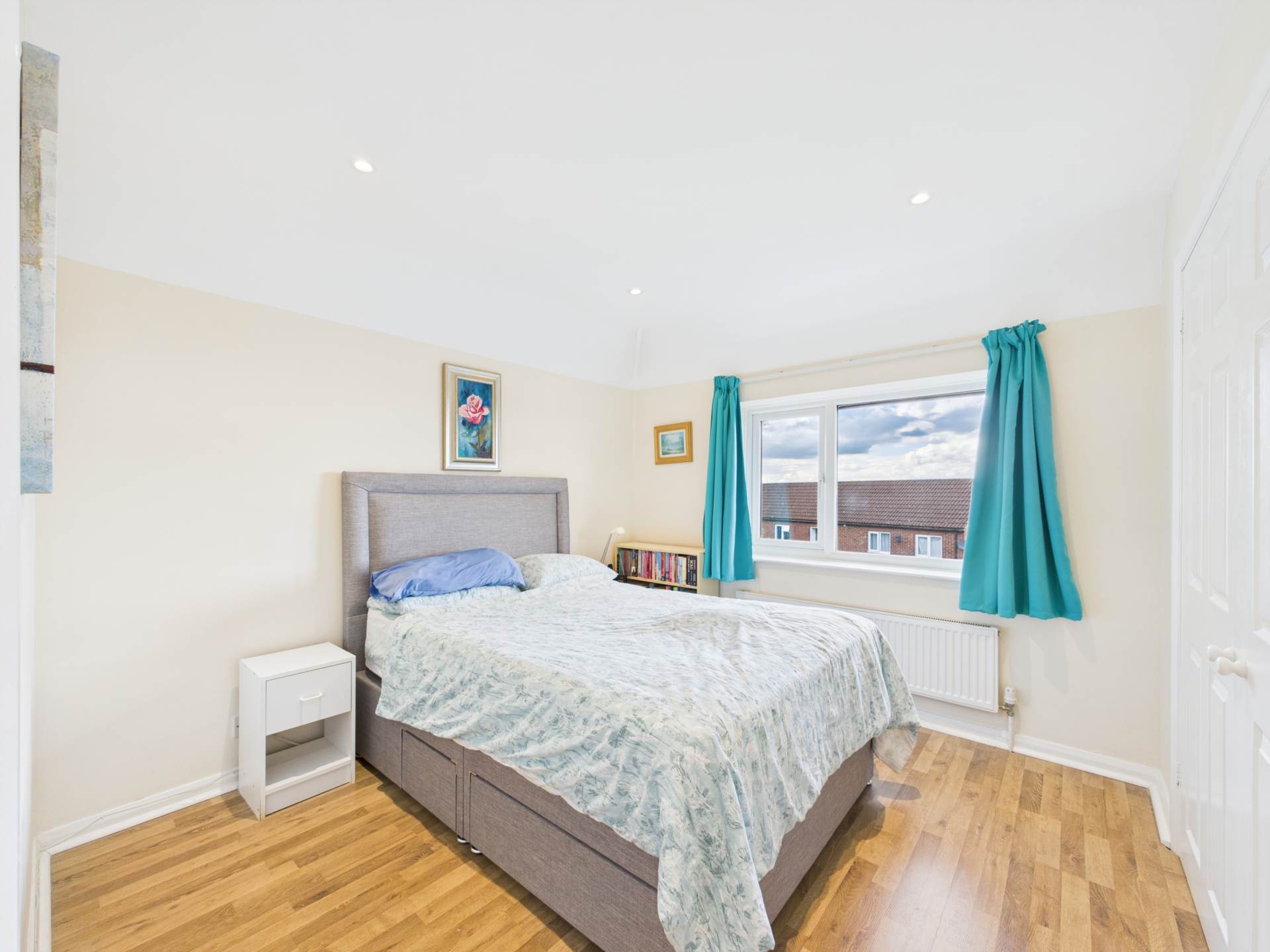 Additional Property Image 4 bedroom Semi Detached for sale in Princes Risborough 12