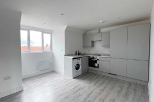 1 bedroom Flat to rent in Carshalton