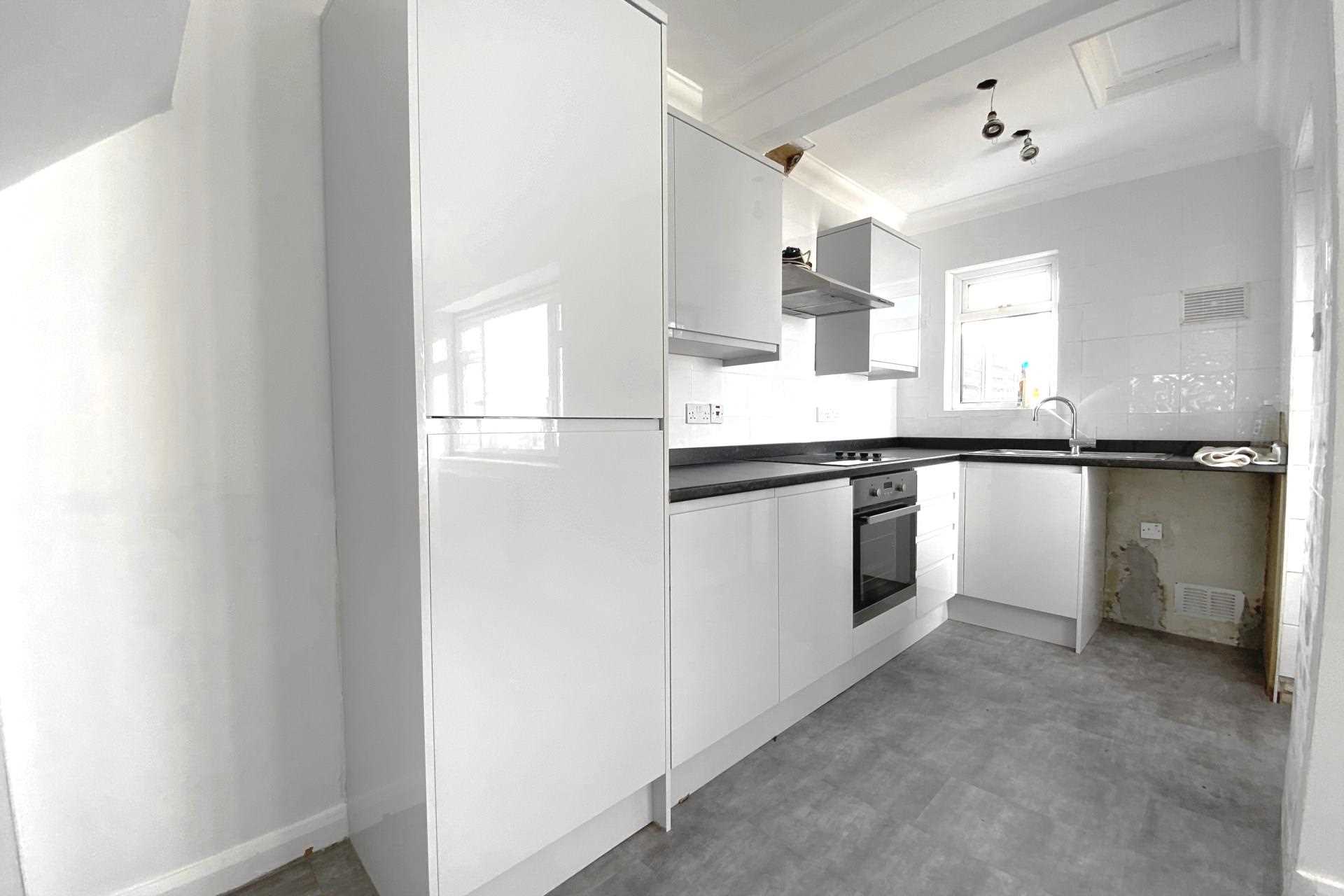 Additional Property Image 3 bedroom Terraced to rent in Morden 4