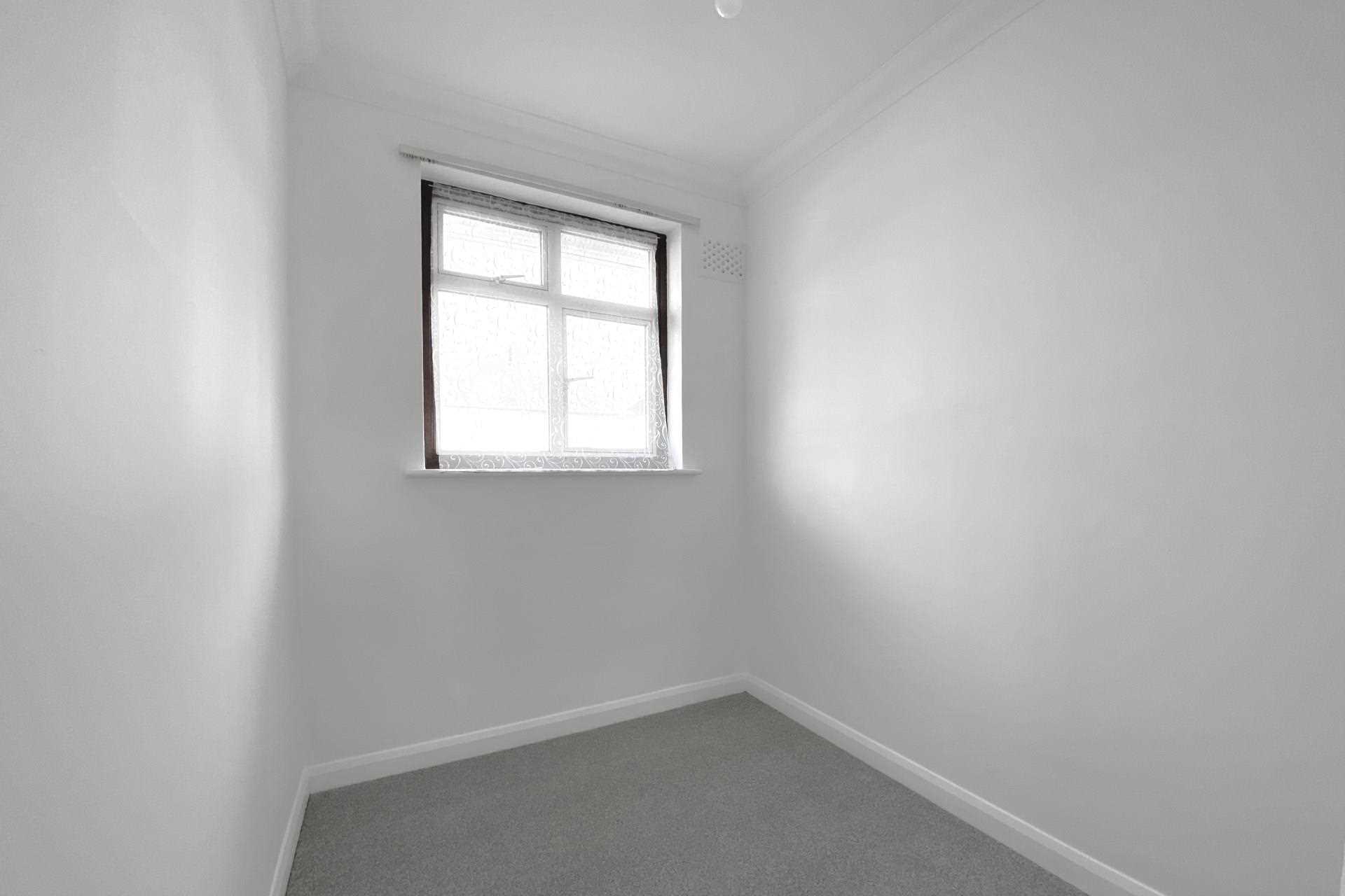 Additional Property Image 3 bedroom Terraced to rent in Morden 7