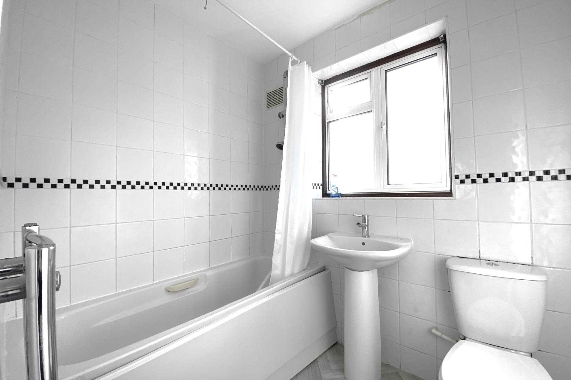 Additional Property Image 3 bedroom Terraced to rent in Morden 8