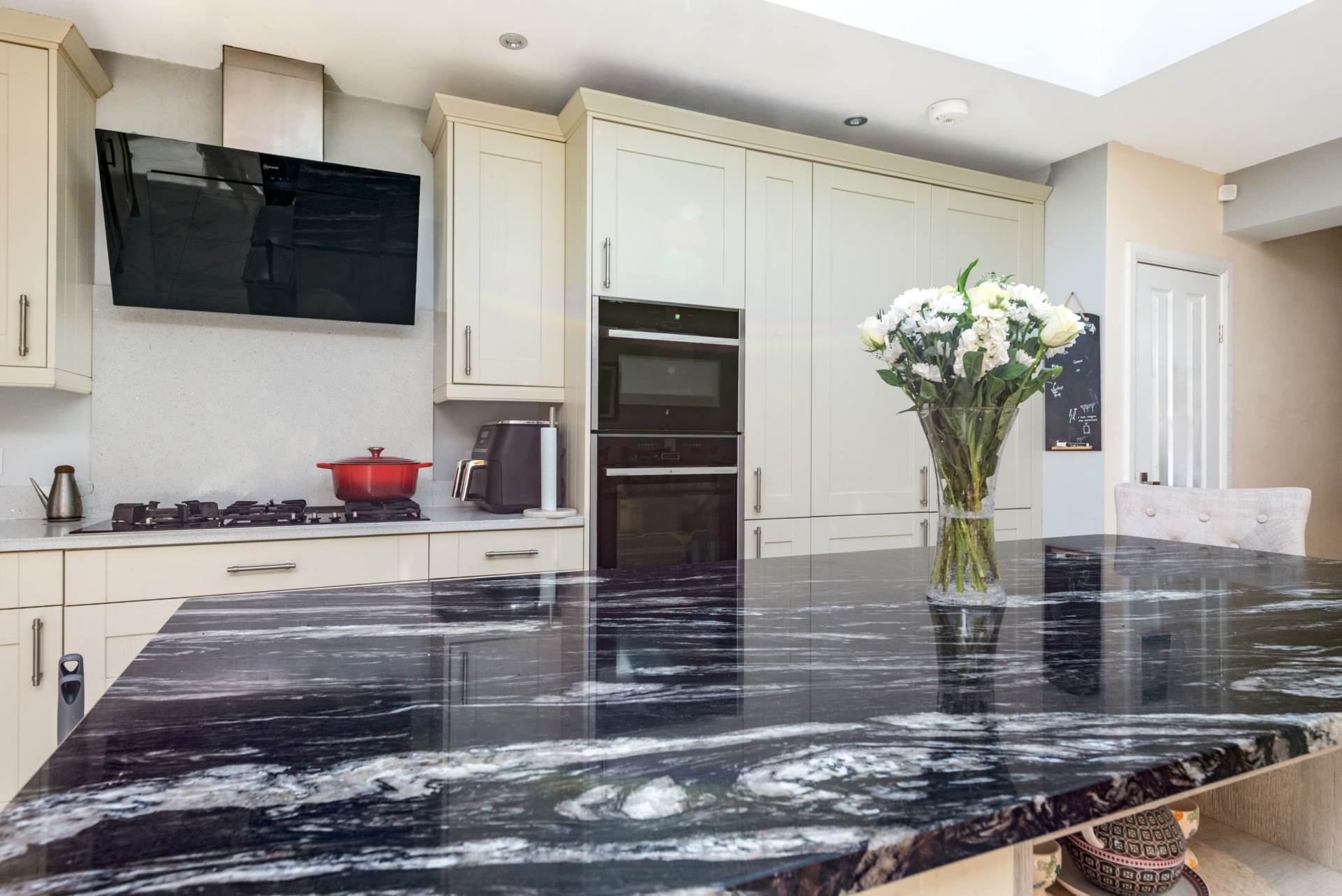 Additional Property Image 3 bedroom Semi Detached for sale in Morden 10