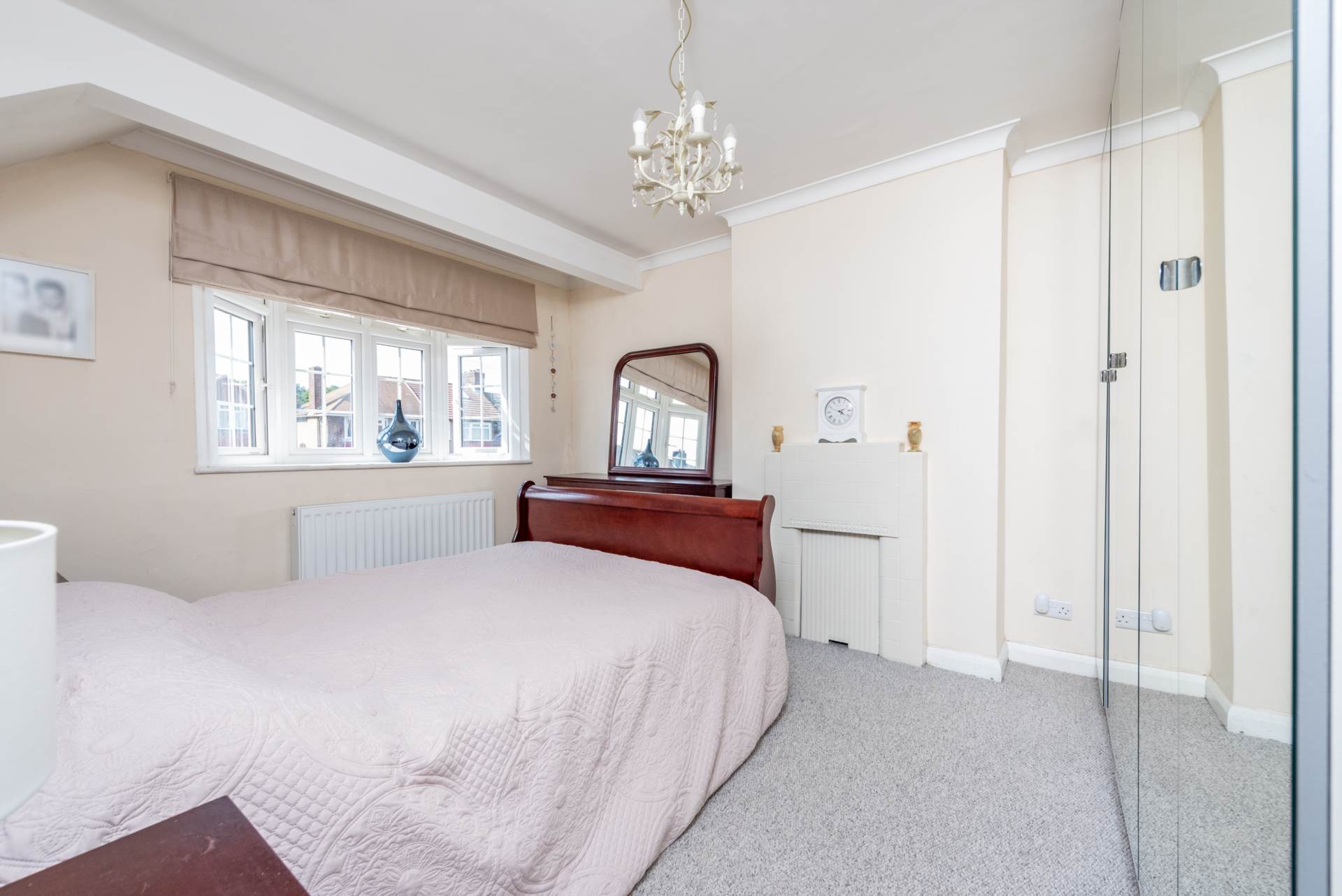 Additional Property Image 3 bedroom Semi Detached for sale in Morden 11