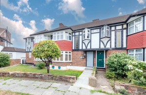 3 bedroom Terraced for sale in Morden