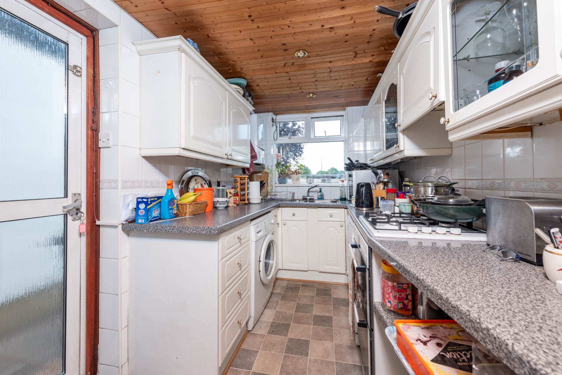 Additional Property Image 3 bedroom End of Terrace for sale in Morden 7