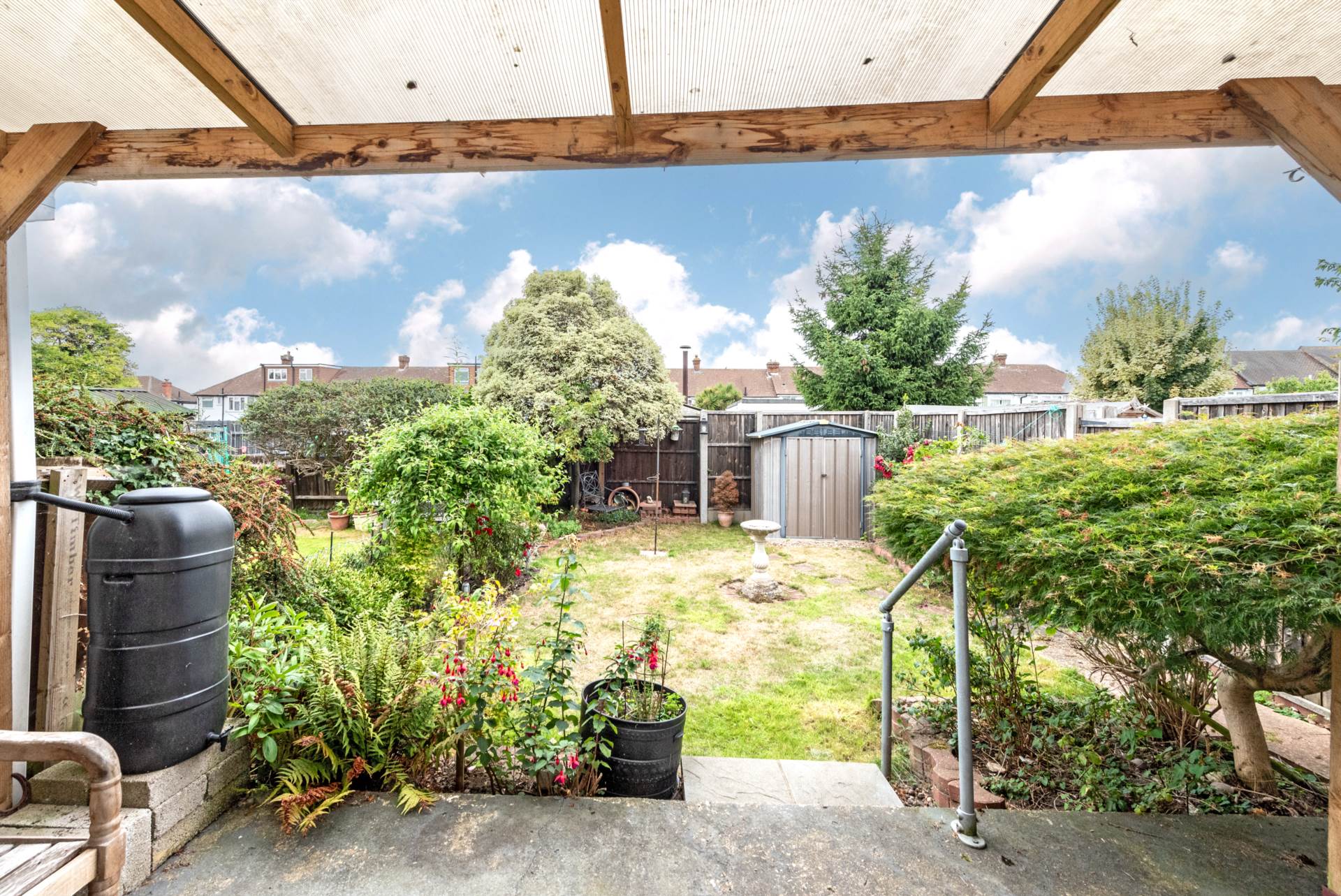 Additional Property Image 2 bedroom Maisonette for sale in Morden 10