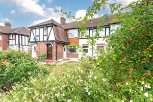 2 bedroom Maisonette for sale in Morden