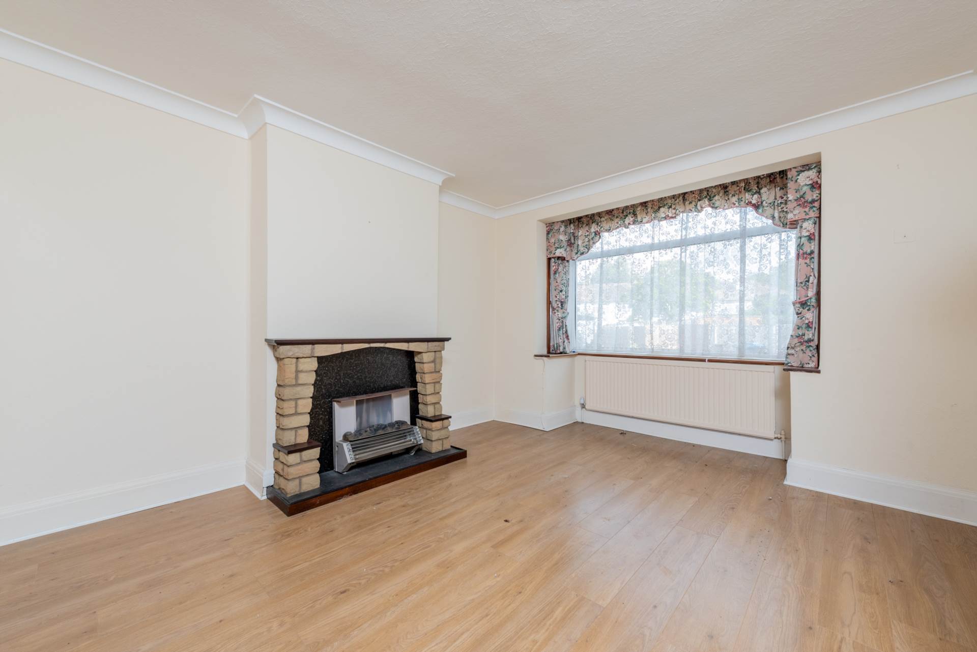 Additional Property Image 3 bedroom End of Terrace for sale in Morden 5