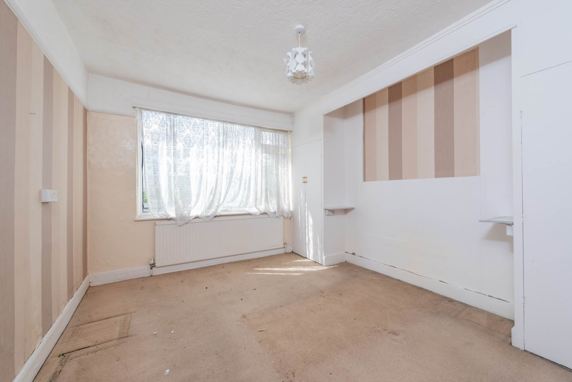 Additional Property Image 3 bedroom End of Terrace for sale in Morden 9
