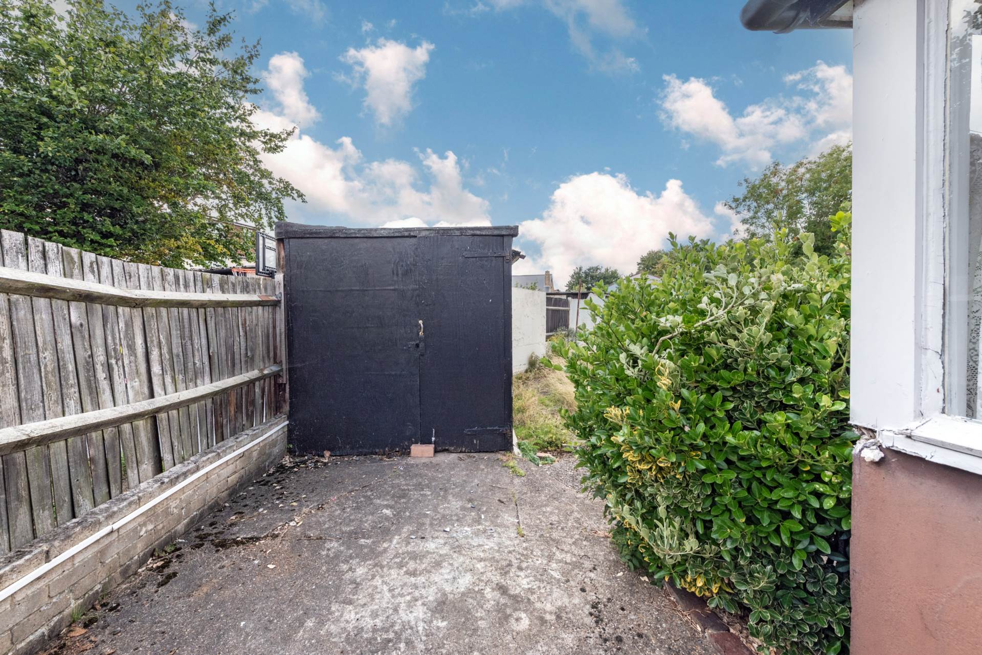 Additional Property Image 3 bedroom End of Terrace for sale in Morden 11