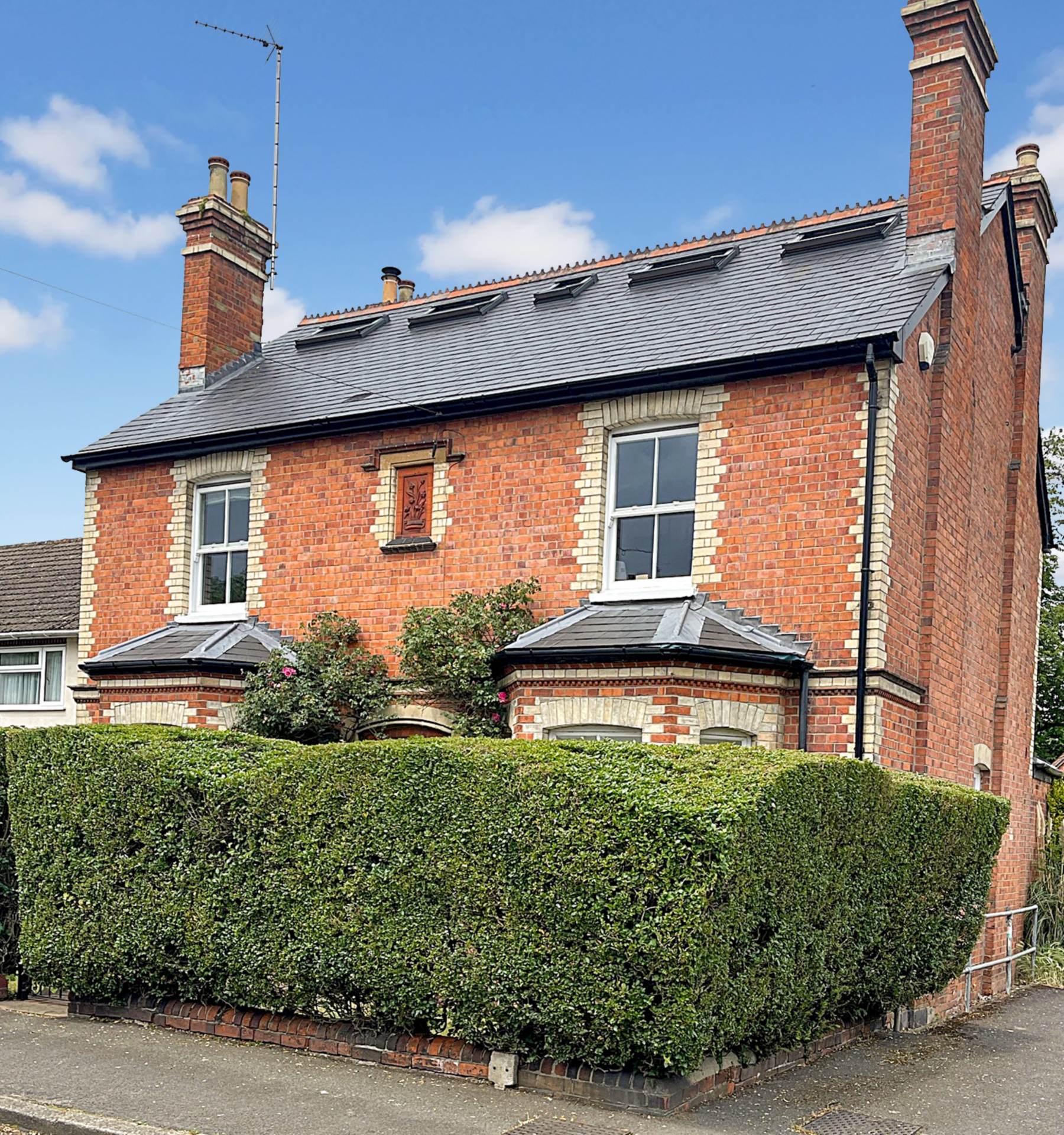 Additional Property Image 5 bedroom Detached for sale in Reading 4