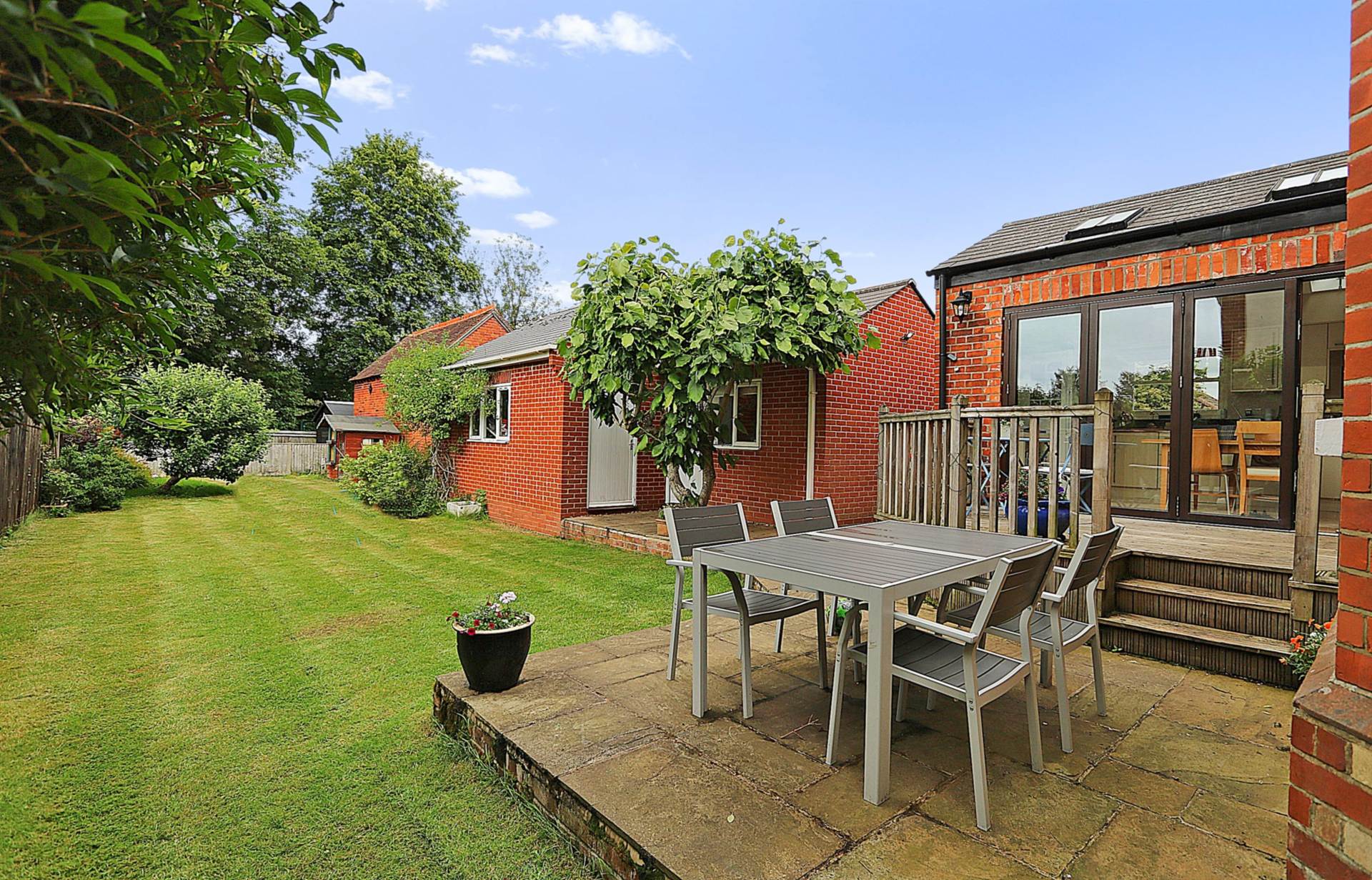 Additional Property Image 5 bedroom Detached for sale in Reading 26